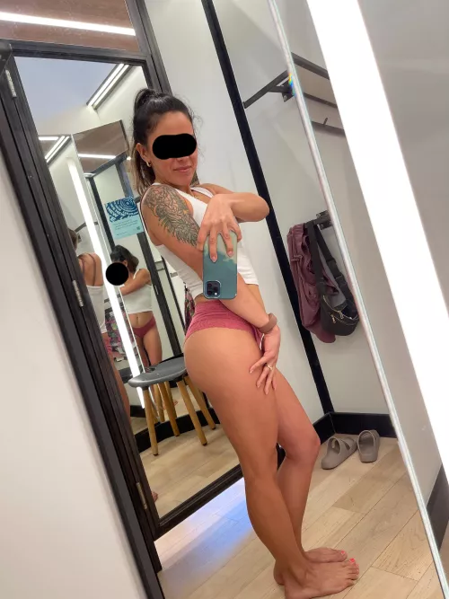 Looking for a bwc to cock or trib my milf wife!