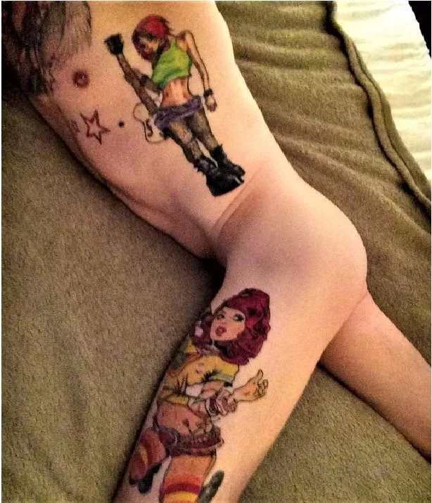Lounging [bi]