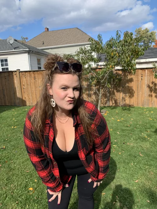 Morning. Looking for opinions on my 38 year old wife and mother of two. Slow chat while I’m at work. Tele is Anvilslapper