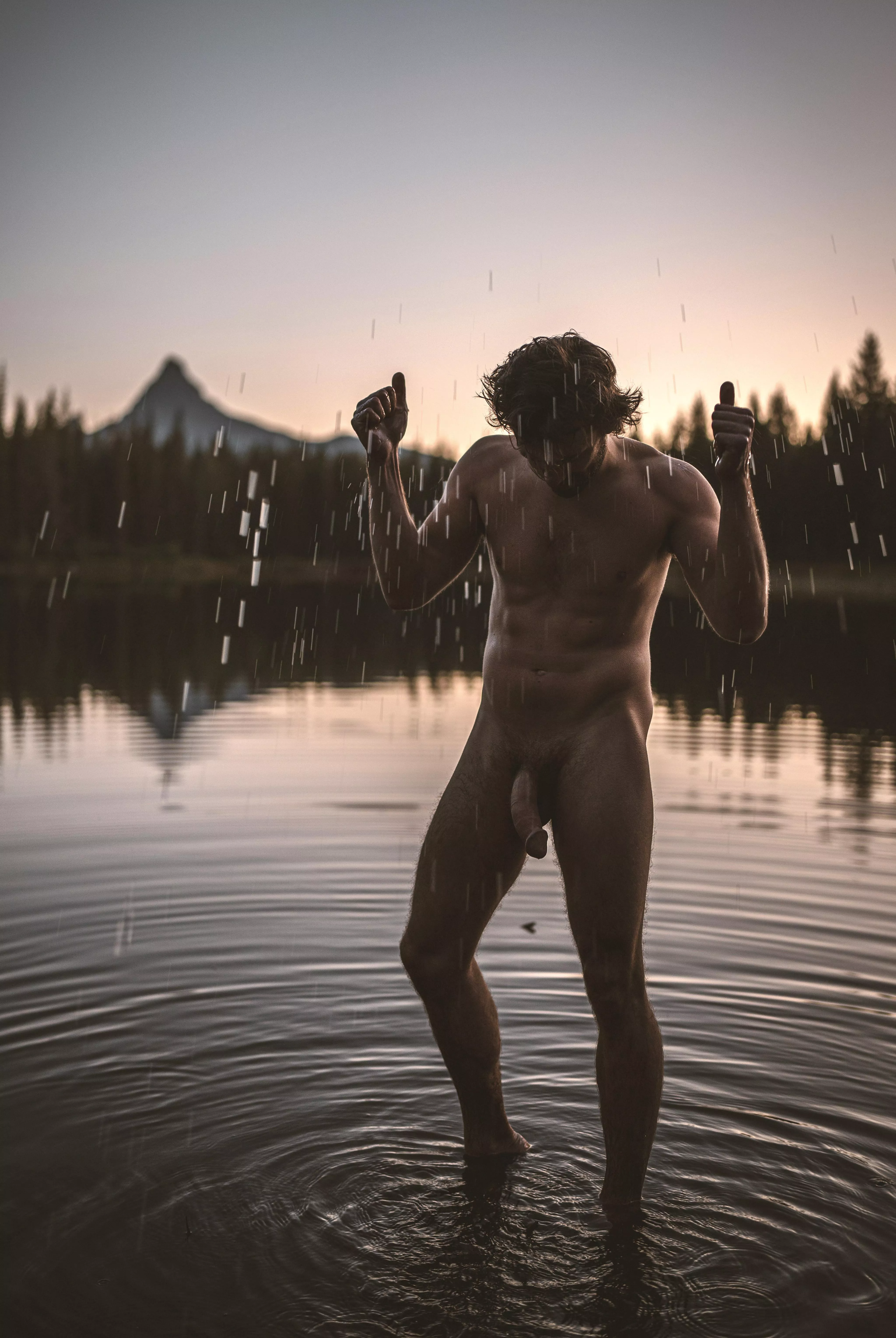Probably the last swim before the snow comes 🥲