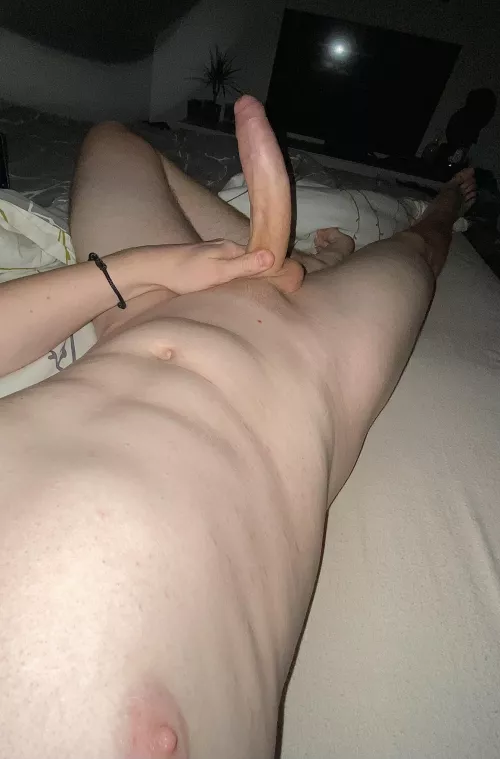 Why am I horny every time after gym haha? 👀