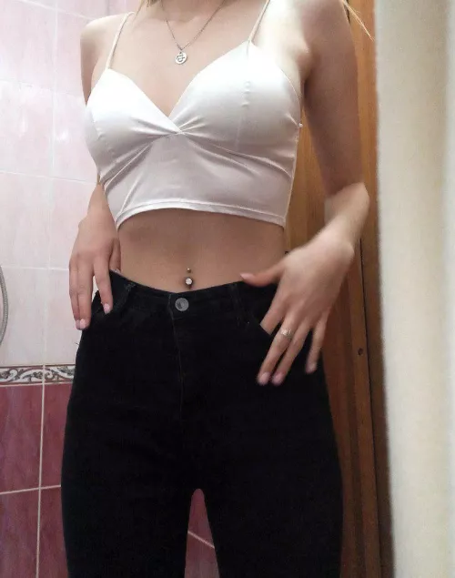 18yo 👸 My OF in discount!! See my body all naked, dick rate and more💕Link in comment🔽