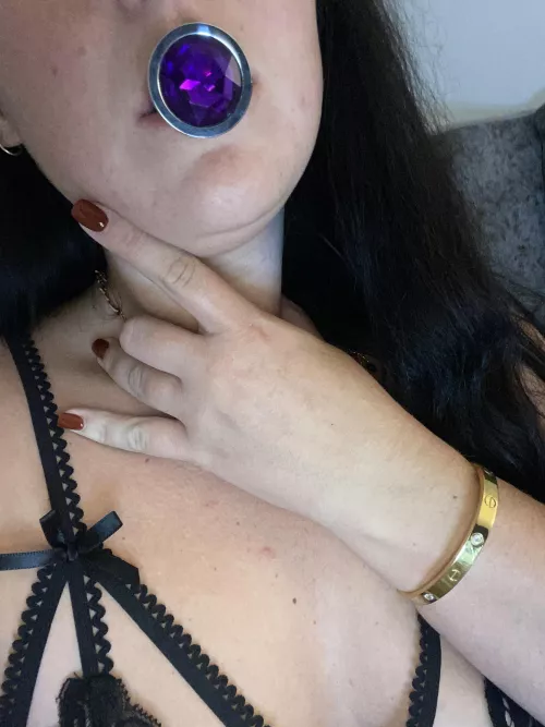 Anal plugs make great gags - guess where my large is 😈