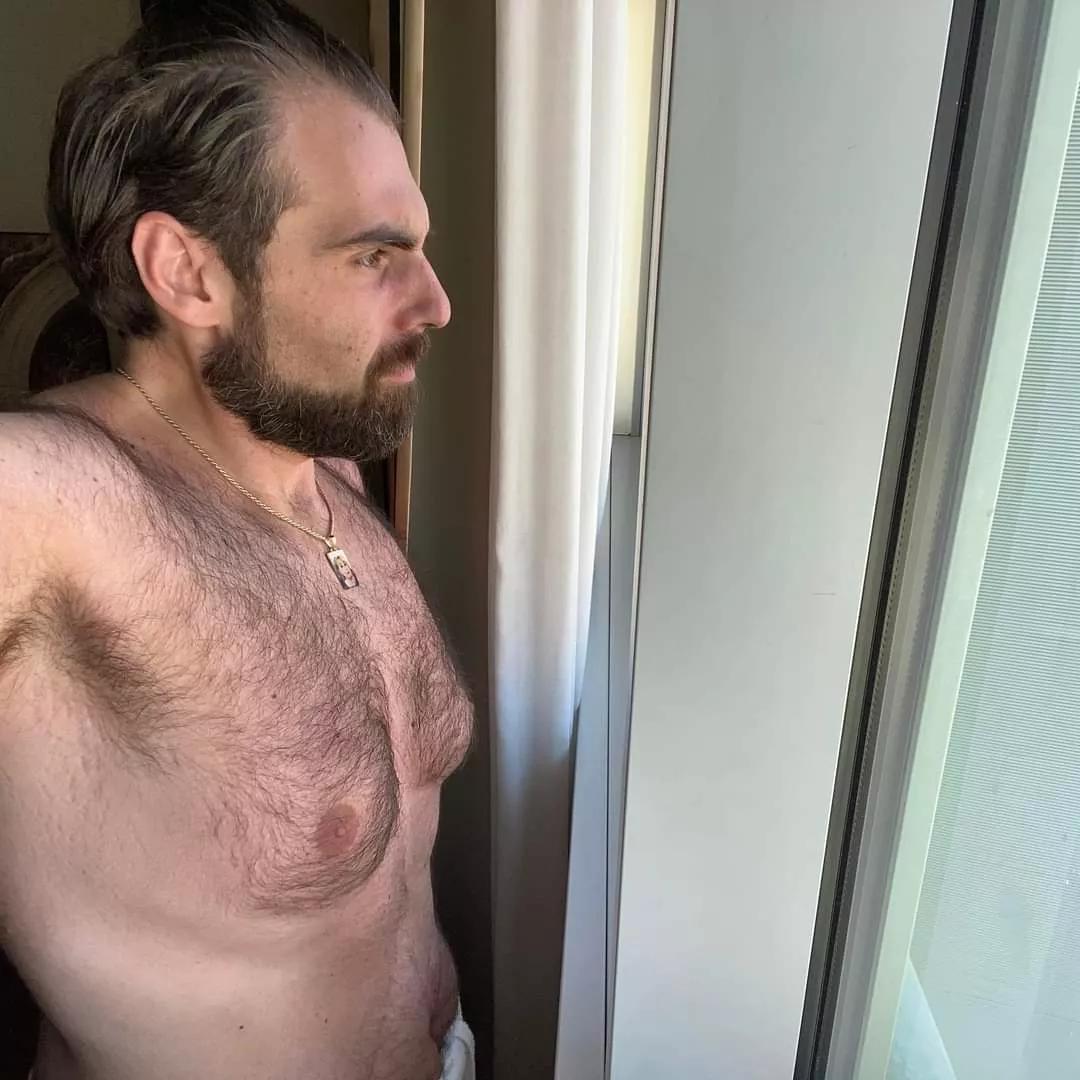 HAIRY MALE ARMPIT