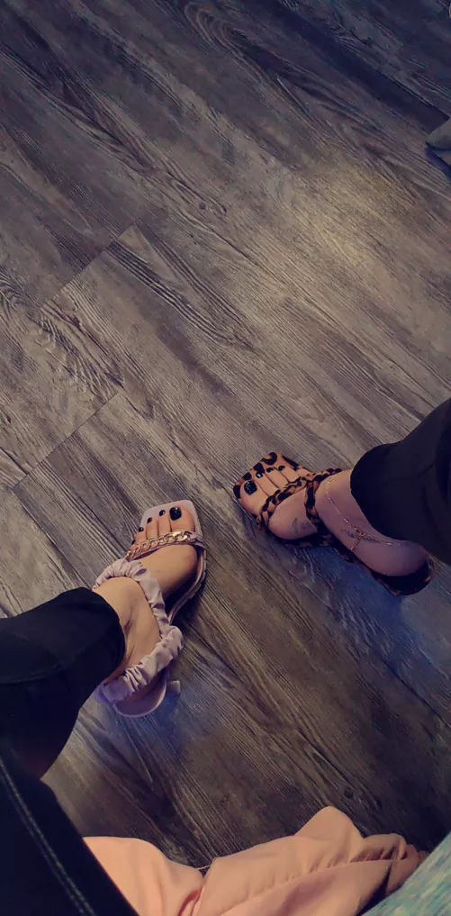 I need someone that will pick my heels for me every morning ❤️