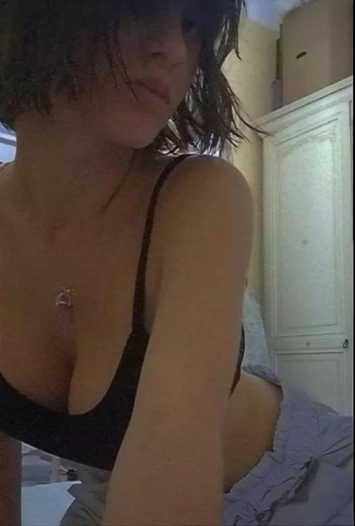 Need cum or cock tribute for my sister DM here or kik ( Daark746g ) with tributes