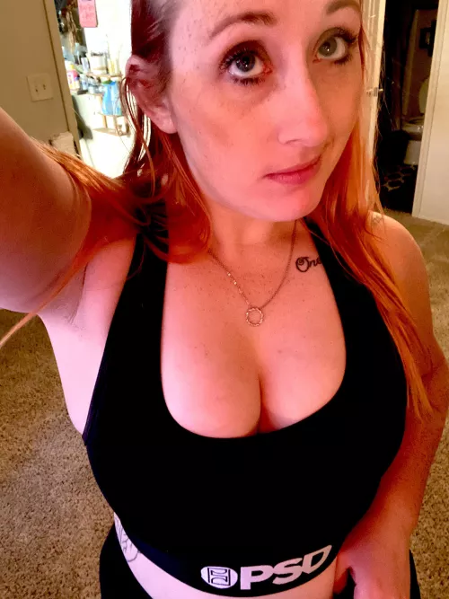 New sets incoming… (26F) 😉😈