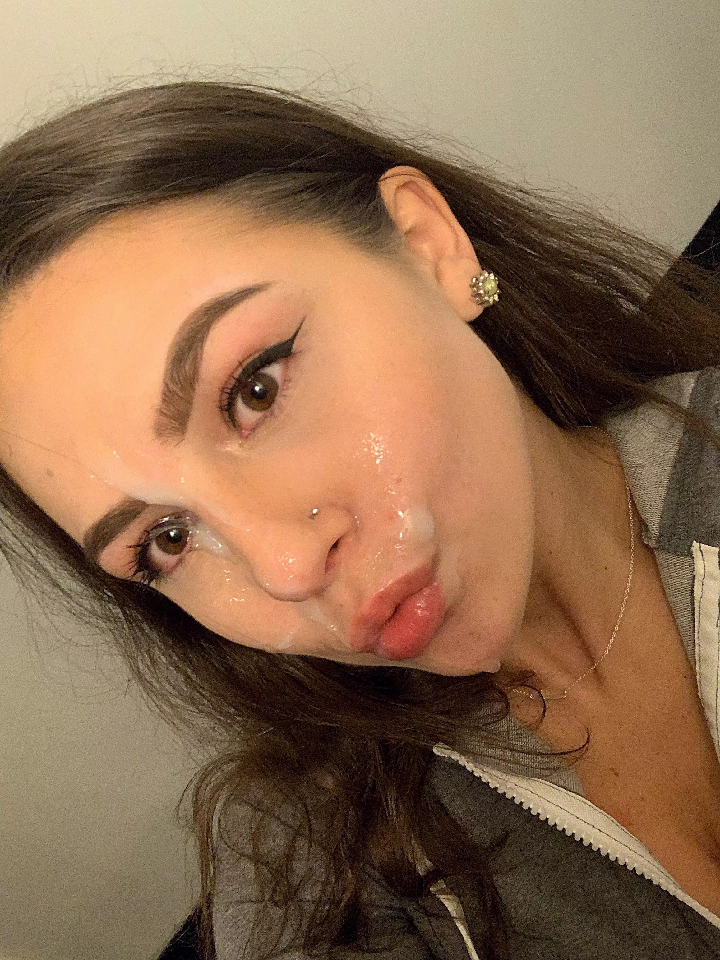 Thought my makeup looked cute 😘