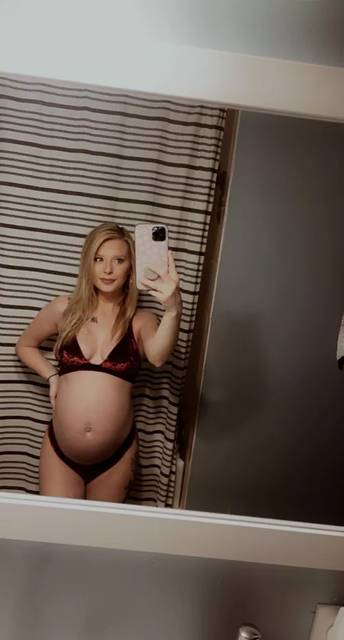 Wanna play with mommy ?👅💦