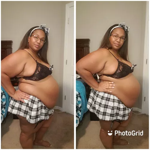 2 Liters of Coke and Mentos Stretching my Belly to the MAX!!