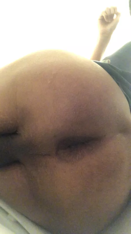 20 need me some hot tall white man cock dms open