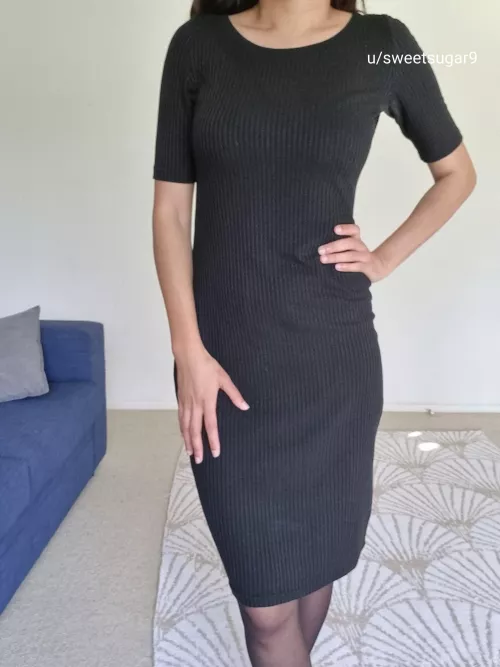 (F)35, love wearing this black dress to work.