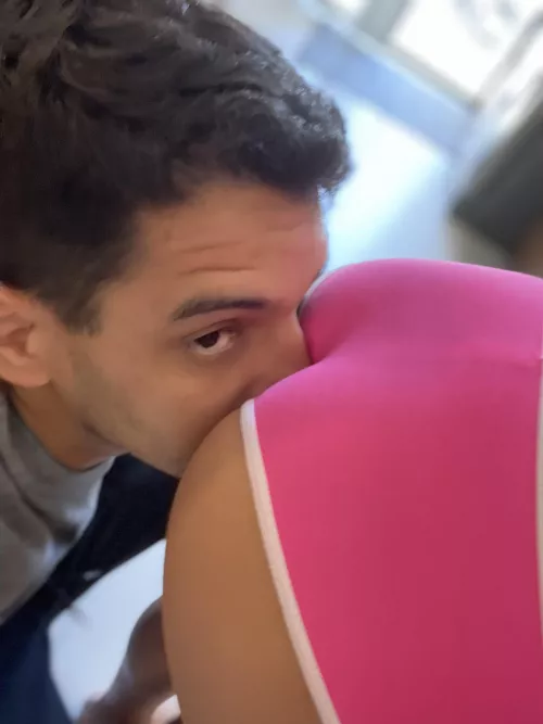 Follow my twittter for more free stuff . @herseat31.