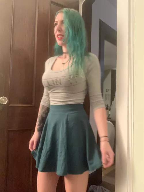 My reaction when I see what little you're working with [domme]