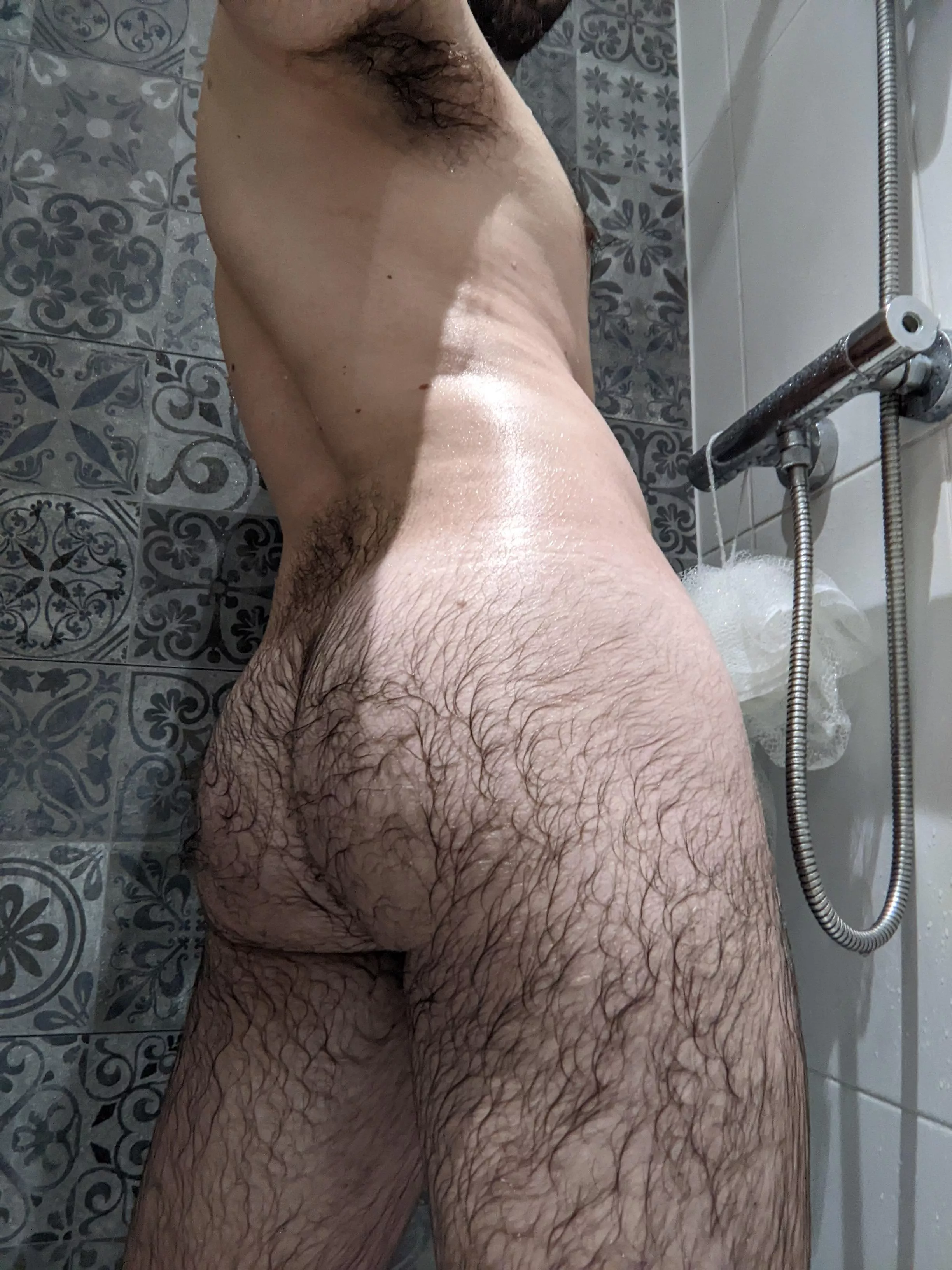Showered 🍑