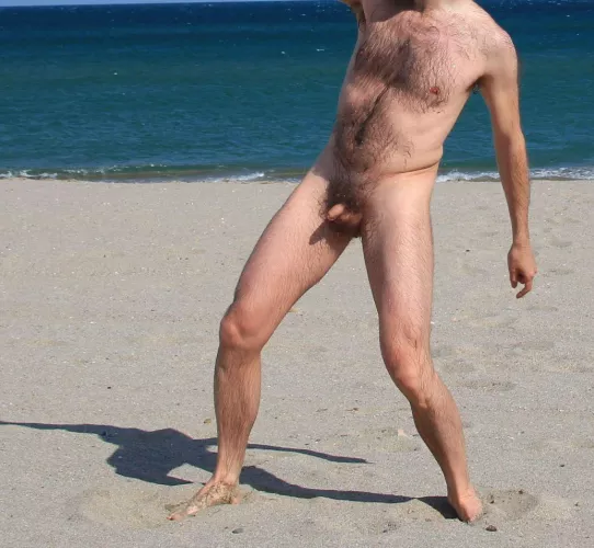 Taking advantage of the desert beach