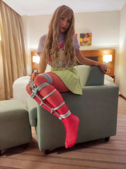 We'd better stay at home.