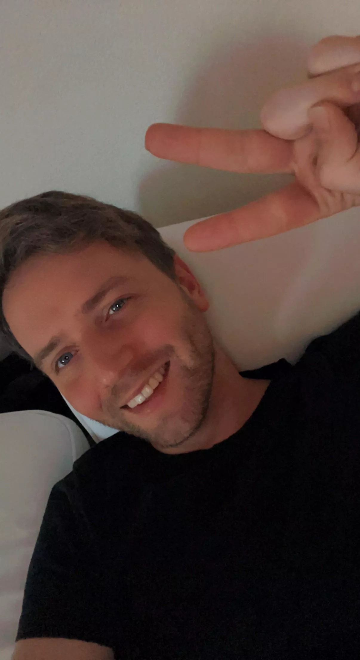 ✌🏼