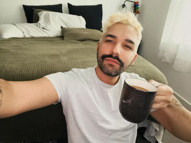 A bit of a late start to the day, but I made it. gmorning 🤗