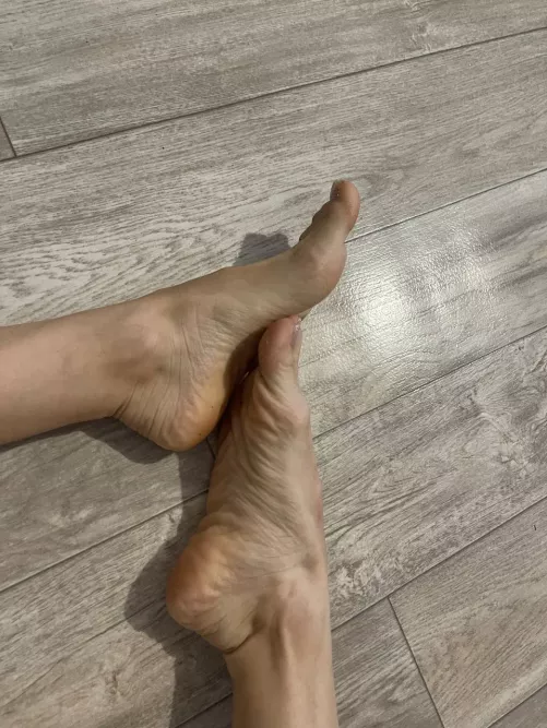Do you like my feet ?