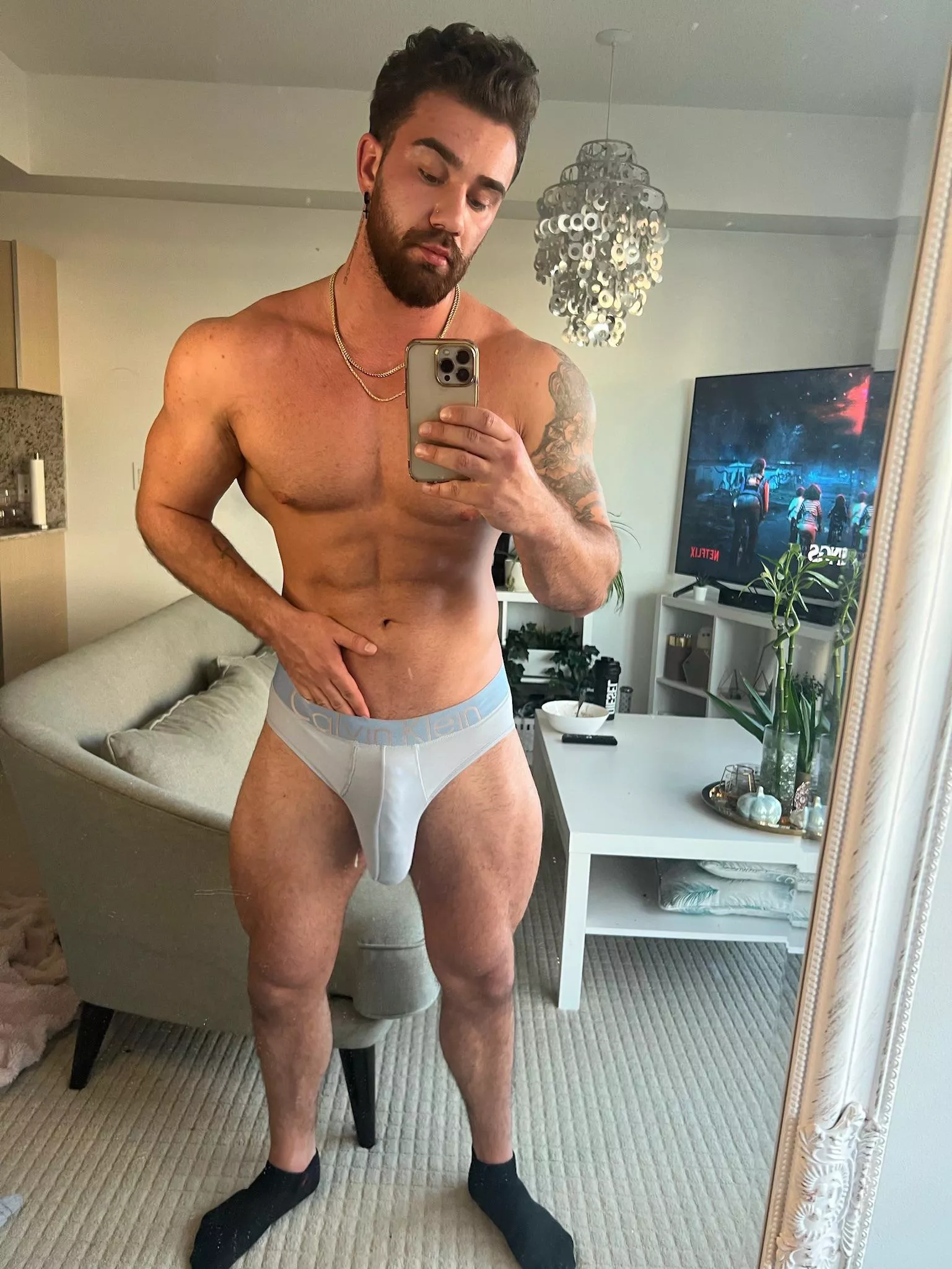 Hot and hung