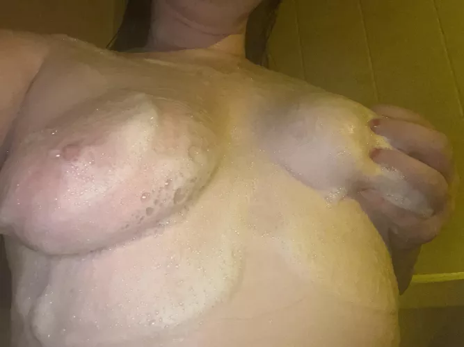 I love soapy tits 😩