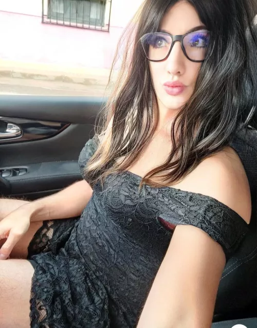 I love to drive while dressed... but maybe in the copilot I will be more helpful