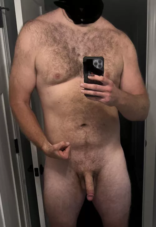 Just need a women to sit on my face on this Friday eve! Any takers? (30m) 6’10”
