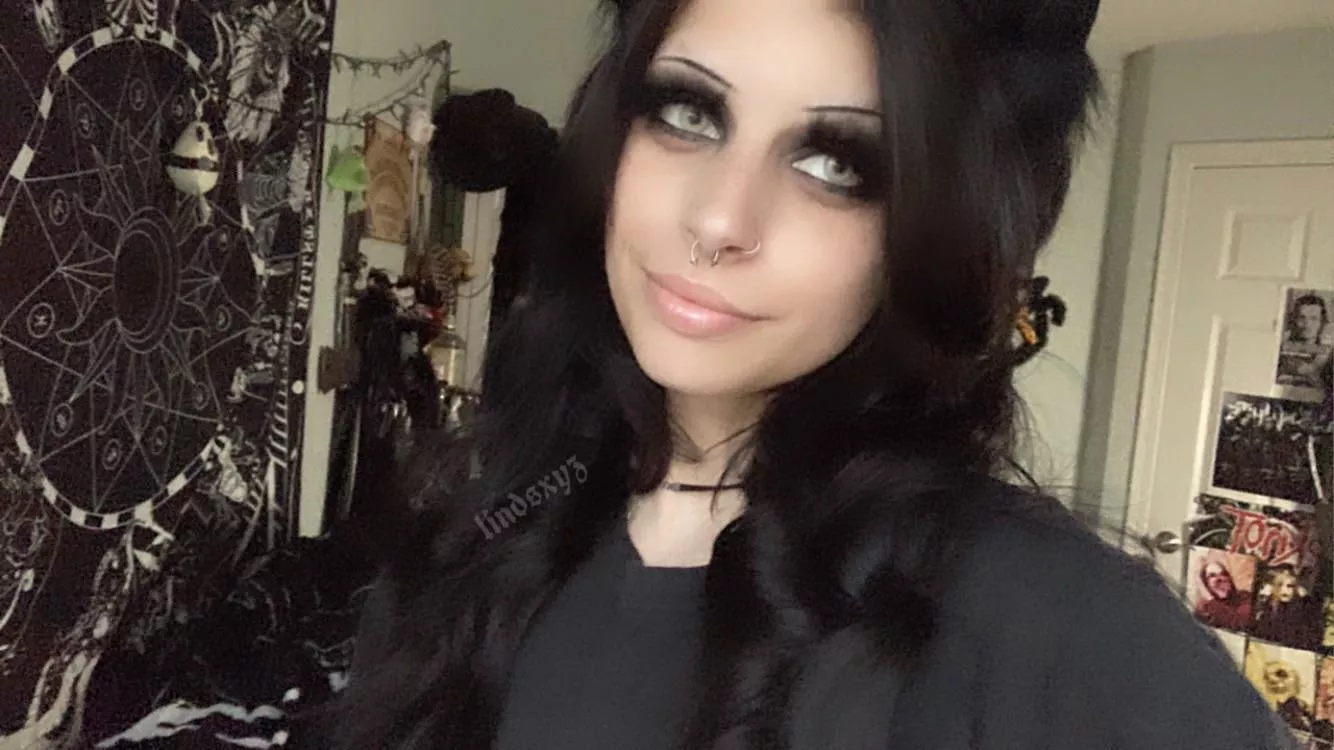 kitty girl d;