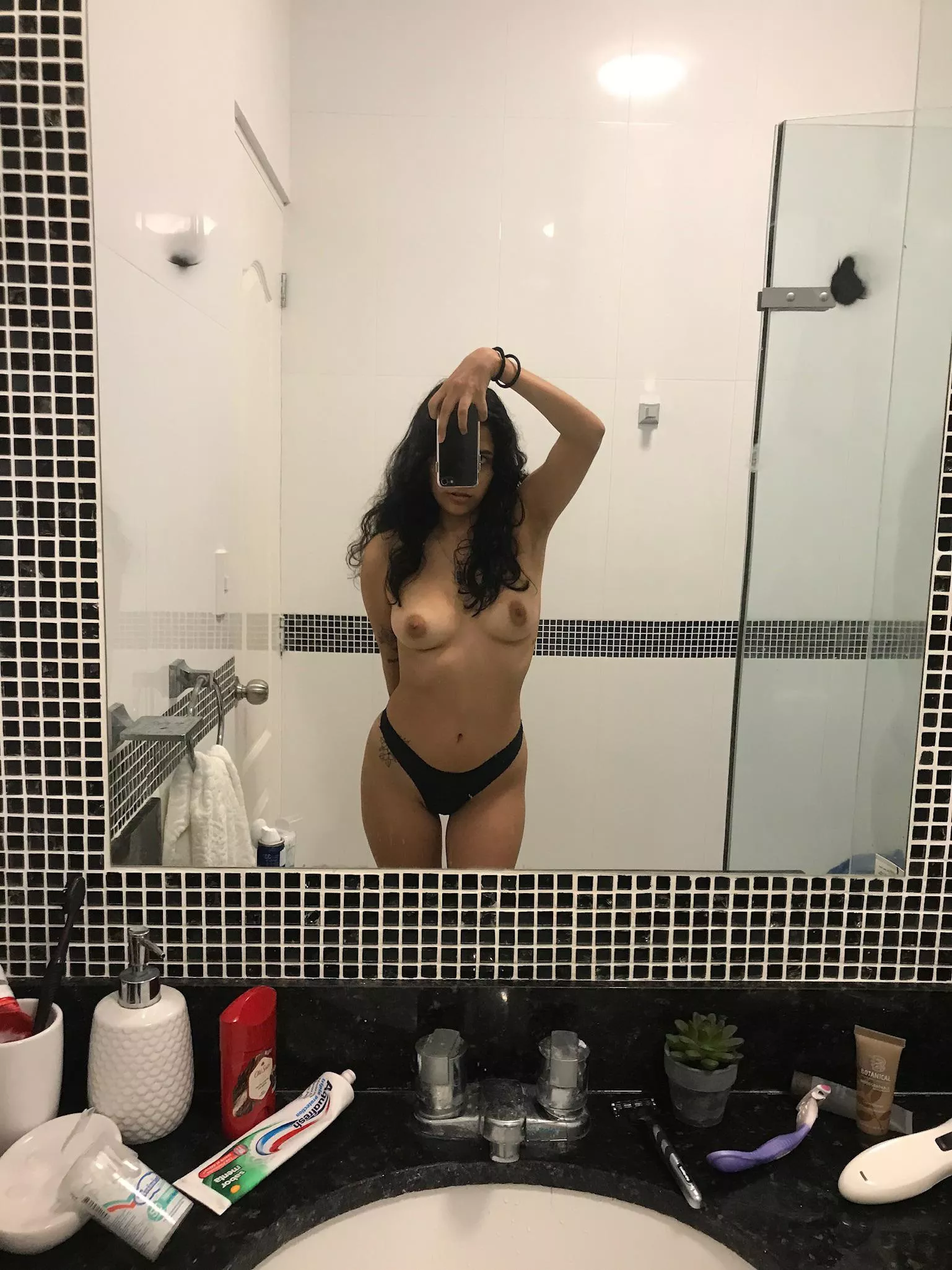 love showing my boobs
