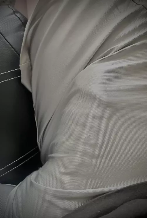 These track pants don’t hide anything!