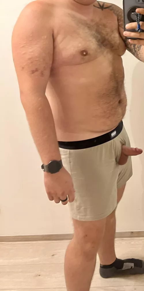 What do you think about (m)y 27 dad bod?😬