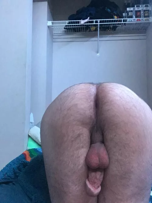 19[M] who wants to cuddle after they have some fun with me