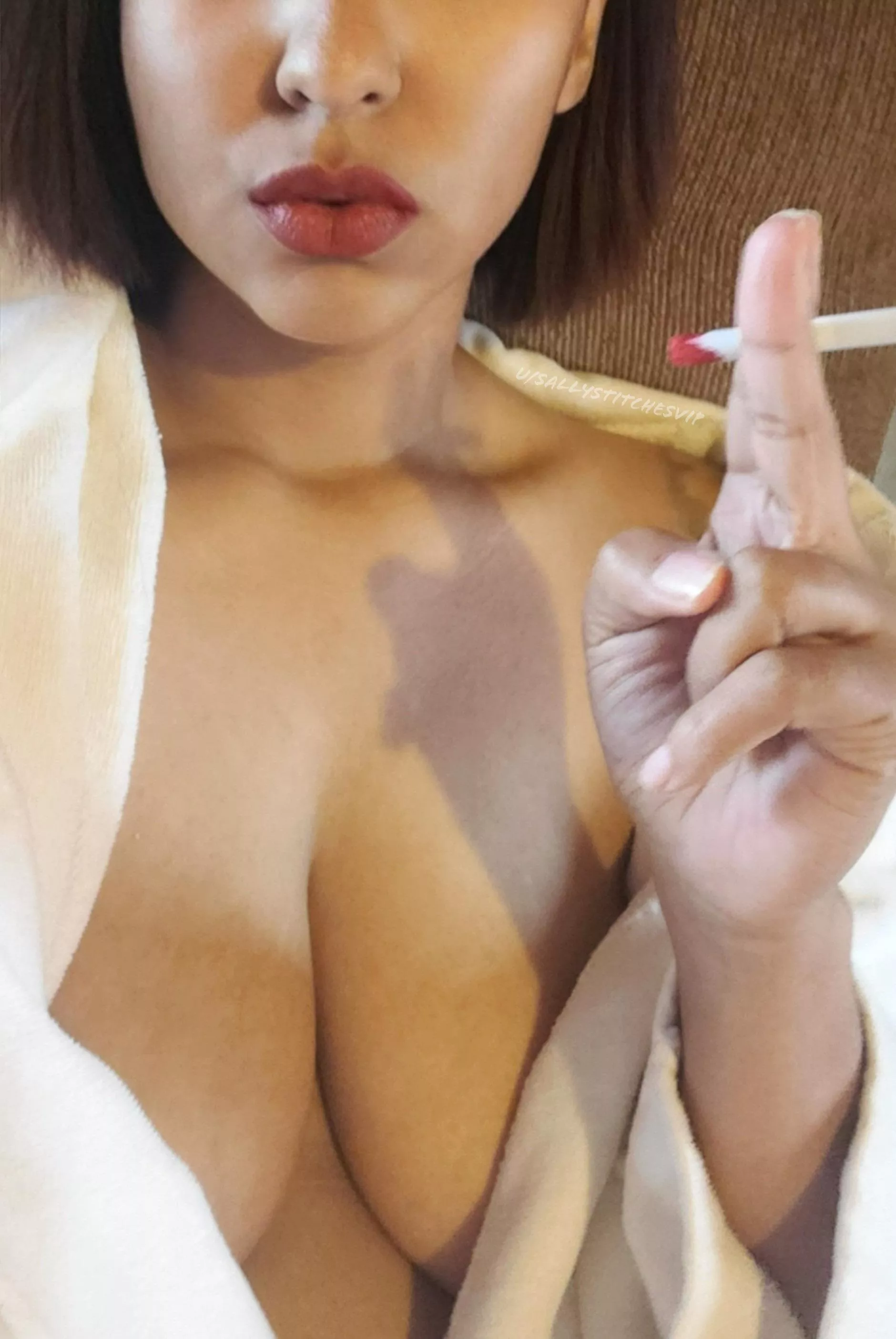 [32F] Lipstick kiss on my cig. Would you like some lipstick kisses on you next?
