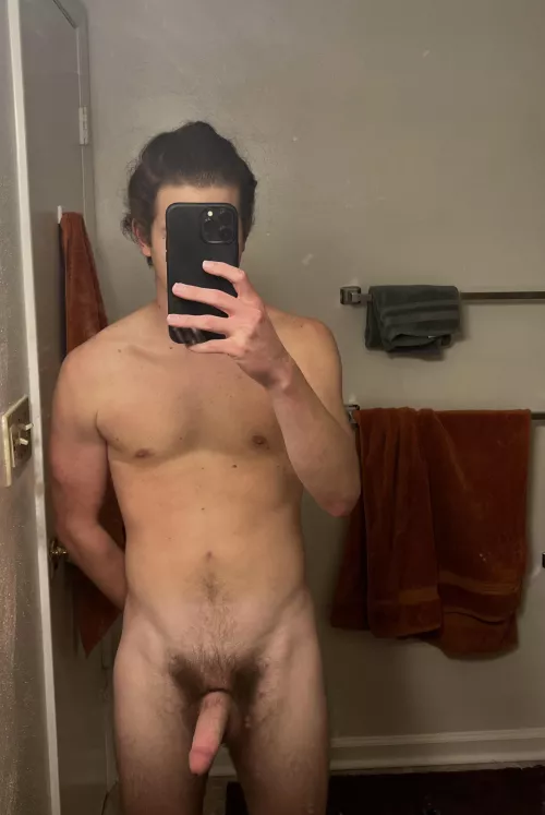 Anyone like a nice bush? Hmu