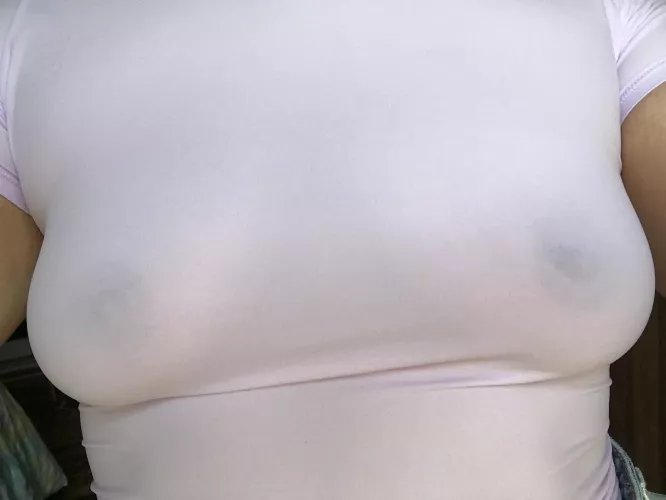 Headed out for coffee. I think this lilac top is perfect.