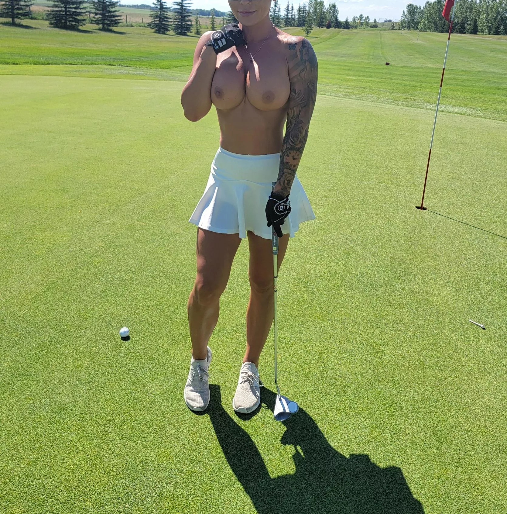 Hopefully a few college guys here play golf as well