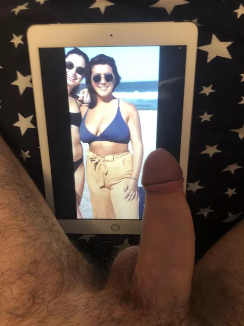 Need someone tribbed, send anything, n0 L1m1t, especially t33ns.