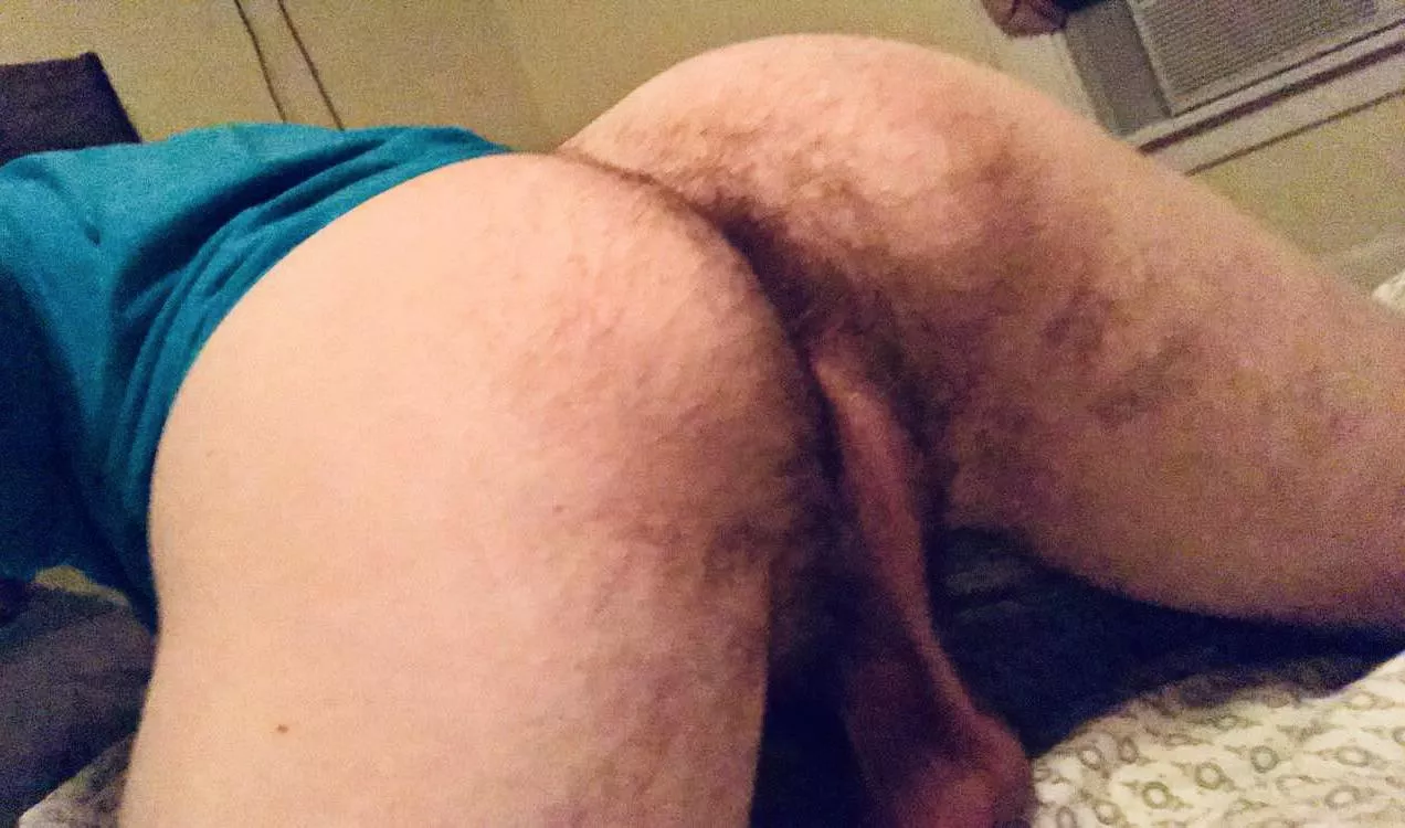 🕳