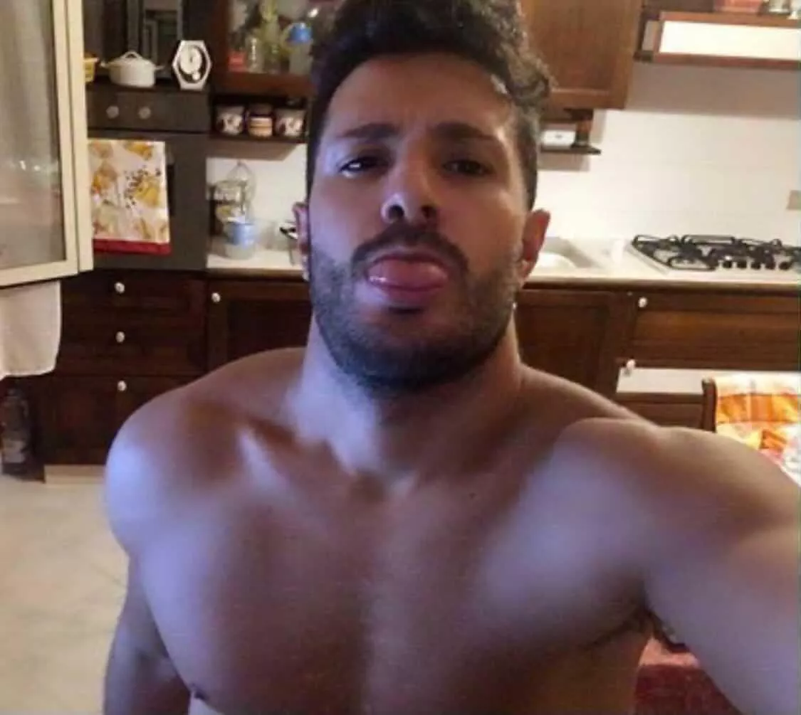 👅