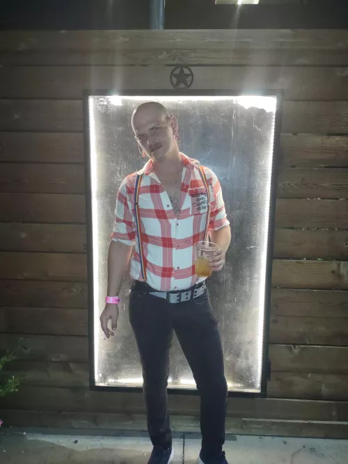 After 10 years struggling with depression and thinking I will never be good enough......I finally was able to get a great paying job, restarting college after dropping out 10 years ago, and even being able to see a therapist. I think thingsare hard, but 