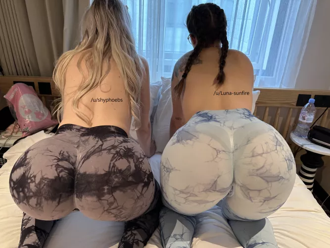 Because two peaches are better than one 🍑🍑