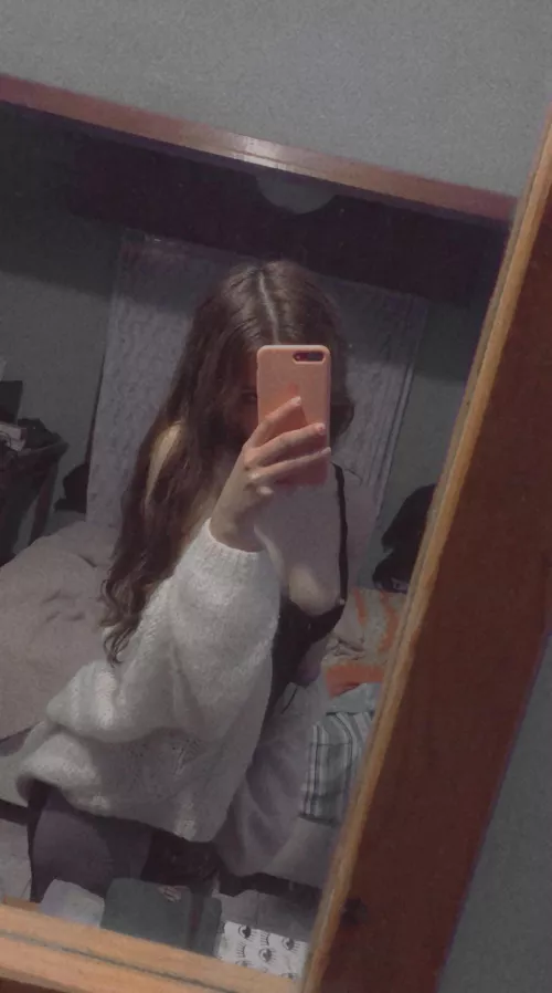 Can a small girl get some love?🥺❤️