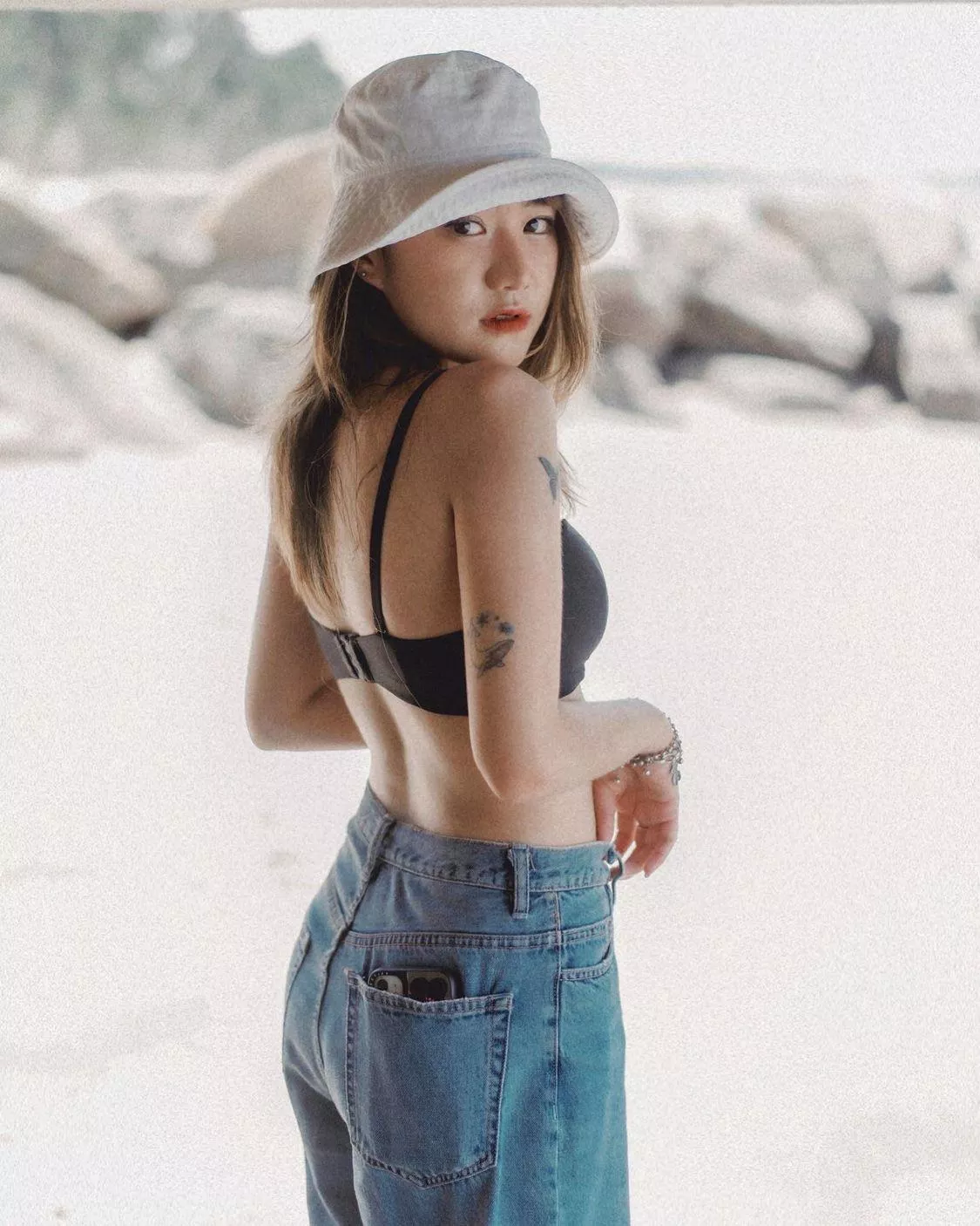 her bra 😍