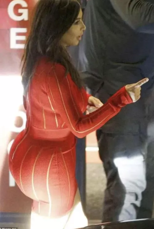 Her dress 🍑🥵