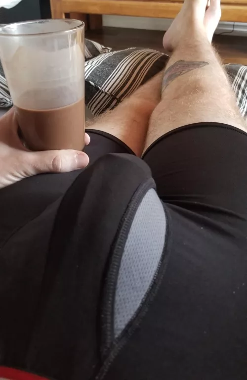 hows it hanging on a Saturday night with y'all?