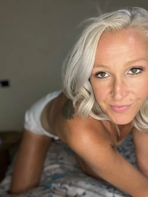 If I ask you nicely would you cum up behind me