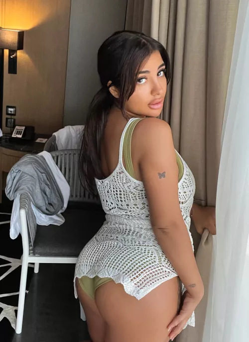 I'm a shy seductress