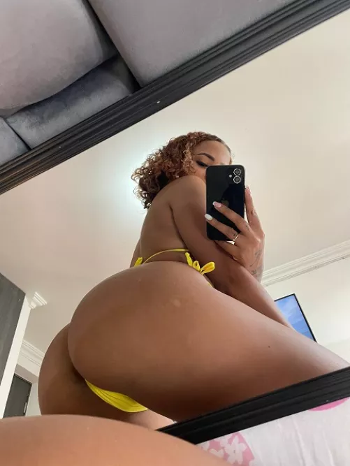 Too bad my sexy outfit should be sitting on your lap right now.