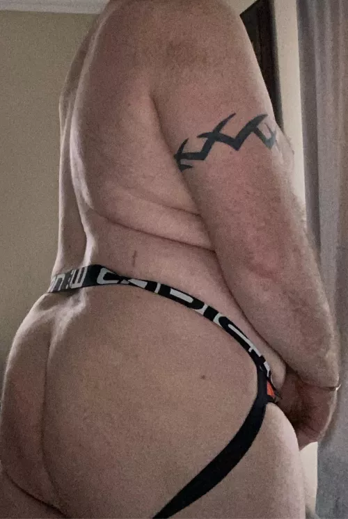 What do you call it? Bussy or man hole? 😌